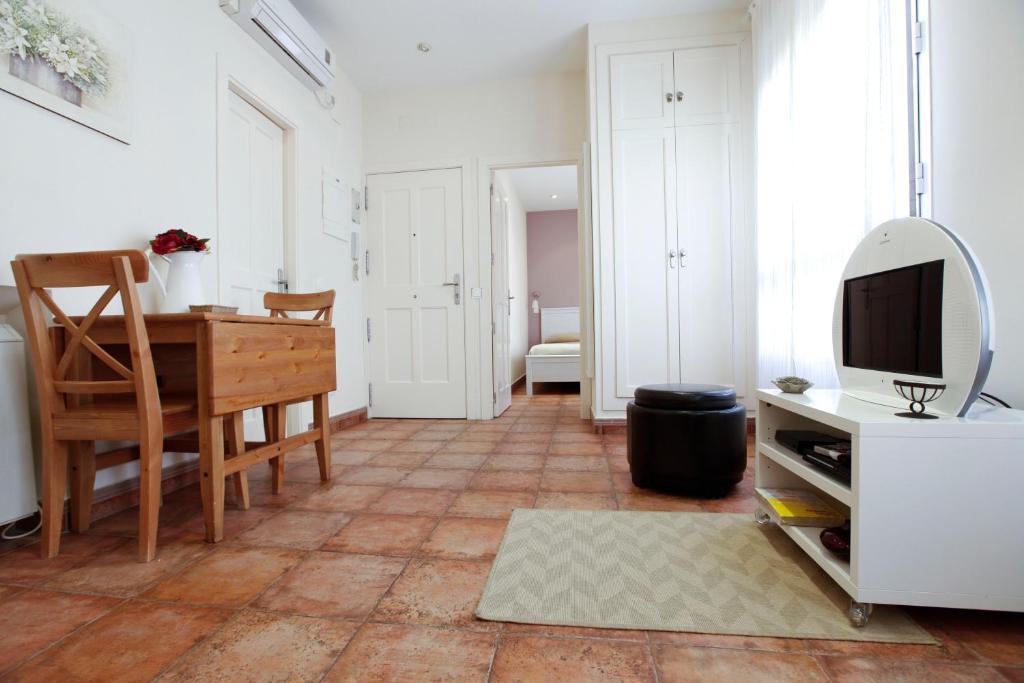 Apartamento Tirso De Molina Мадрид Номер фото